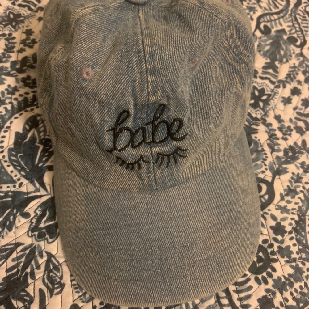 “babe” jean baseball cap from f21